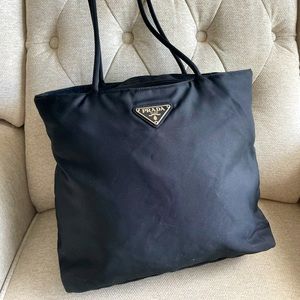 Authentic Prada Nylon-Tote Bag in Black